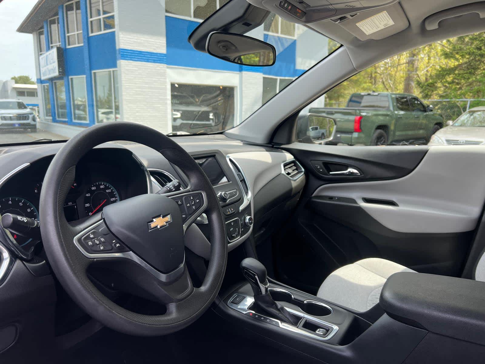 2023 Chevrolet Equinox LS