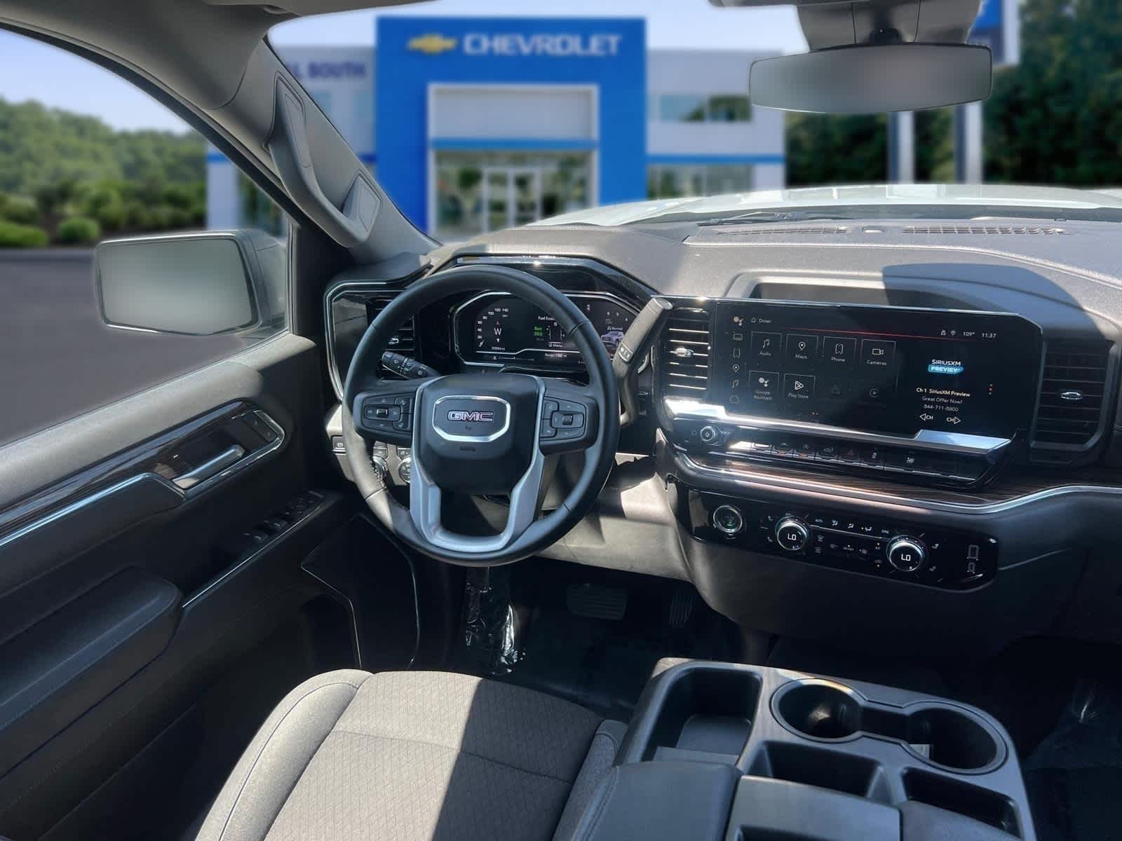 2024 GMC Sierra 1500 Elevation