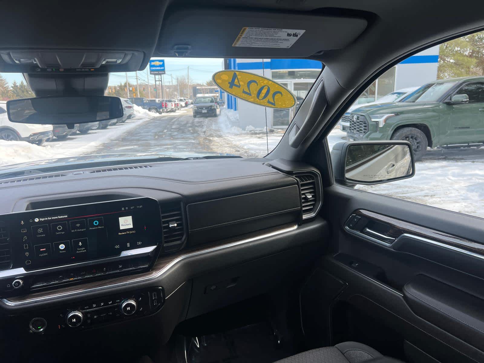 2024 GMC Sierra 1500 Elevation