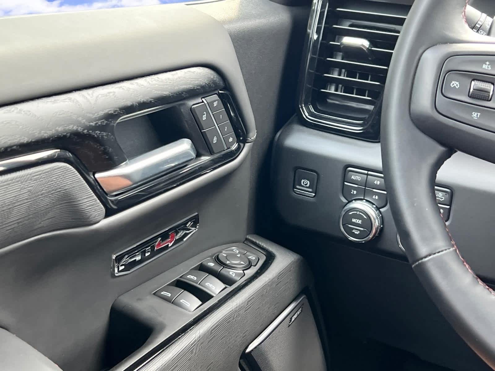 2026 GMC Sierra 1500 AT4X - Photo 20