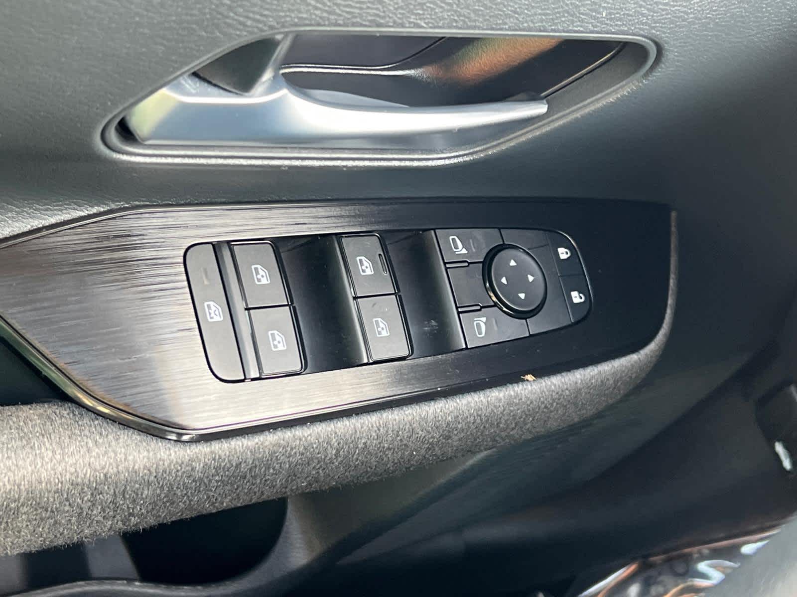 2025 Nissan Kicks SV Intelligent AWD