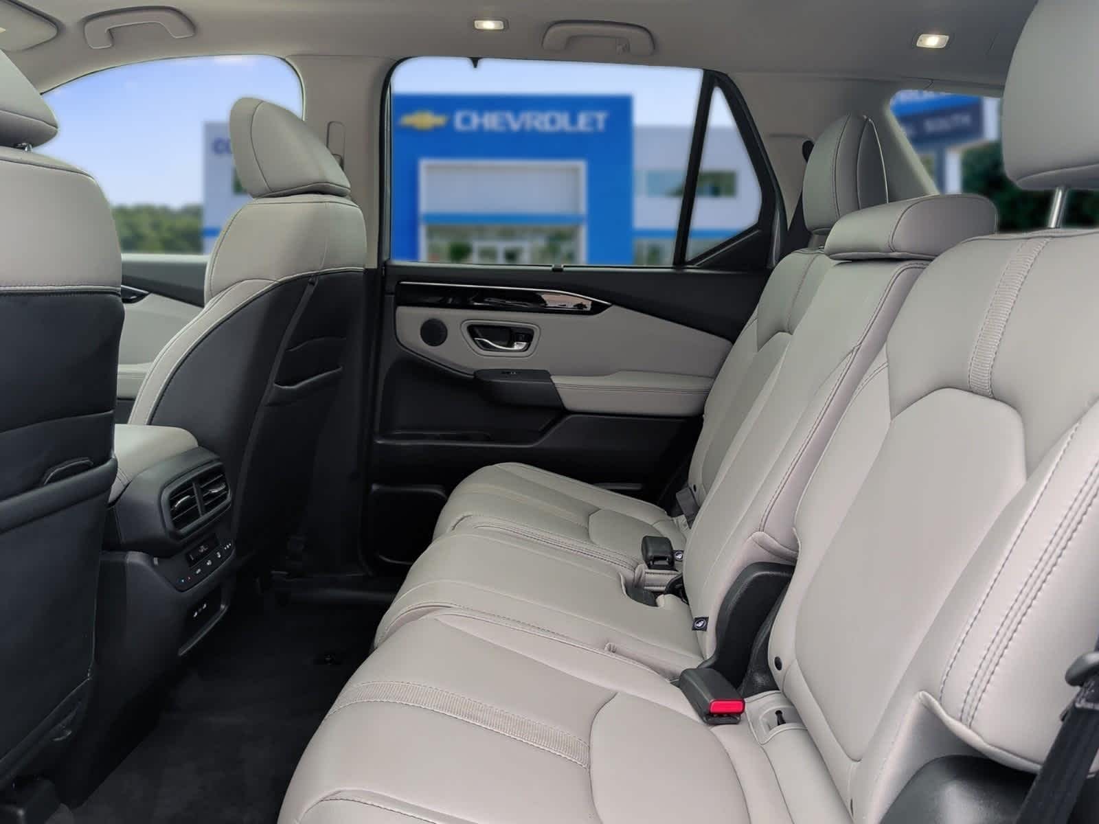 2025 Honda Pilot Touring