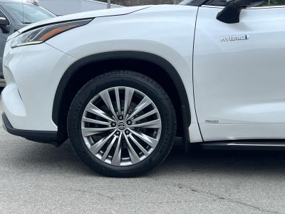 2020 Toyota Highlander Hybrid Platinum