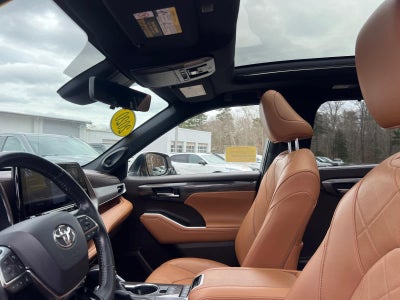 2020 Toyota Highlander Hybrid Platinum