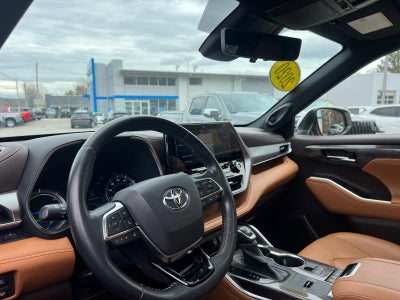 2020 Toyota Highlander Hybrid Platinum