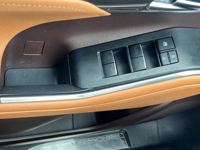 2020 Toyota Highlander Hybrid Platinum