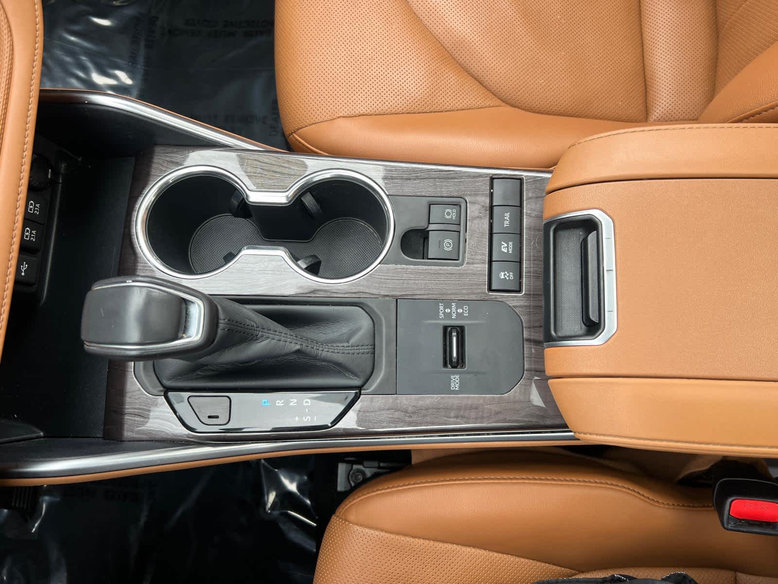 2020 Toyota Highlander Hybrid Platinum