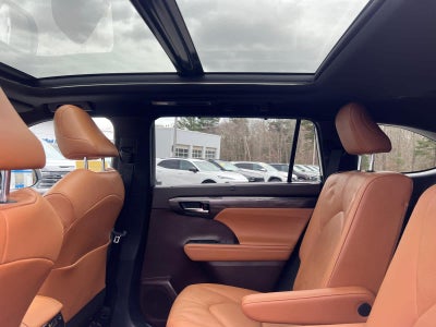 2020 Toyota Highlander Hybrid Platinum