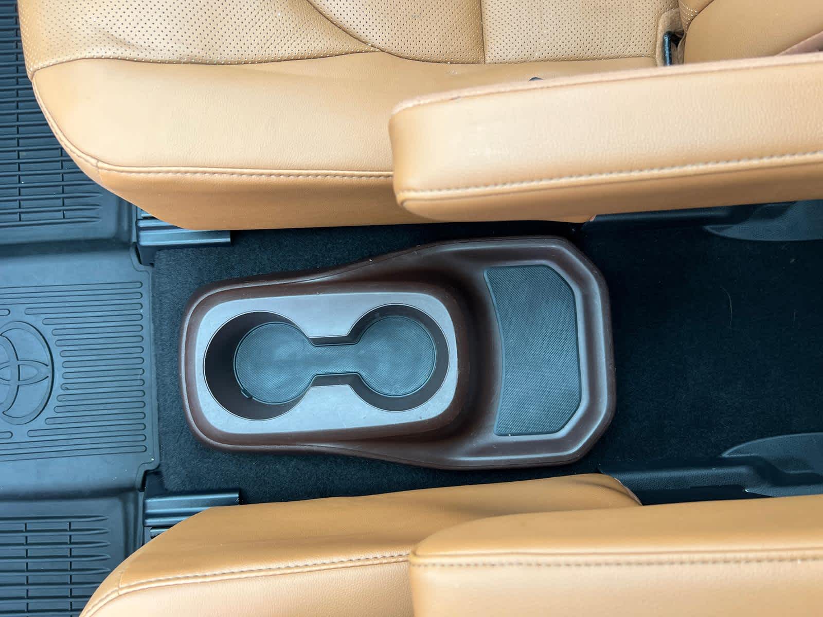 2020 Toyota Highlander Hybrid Platinum