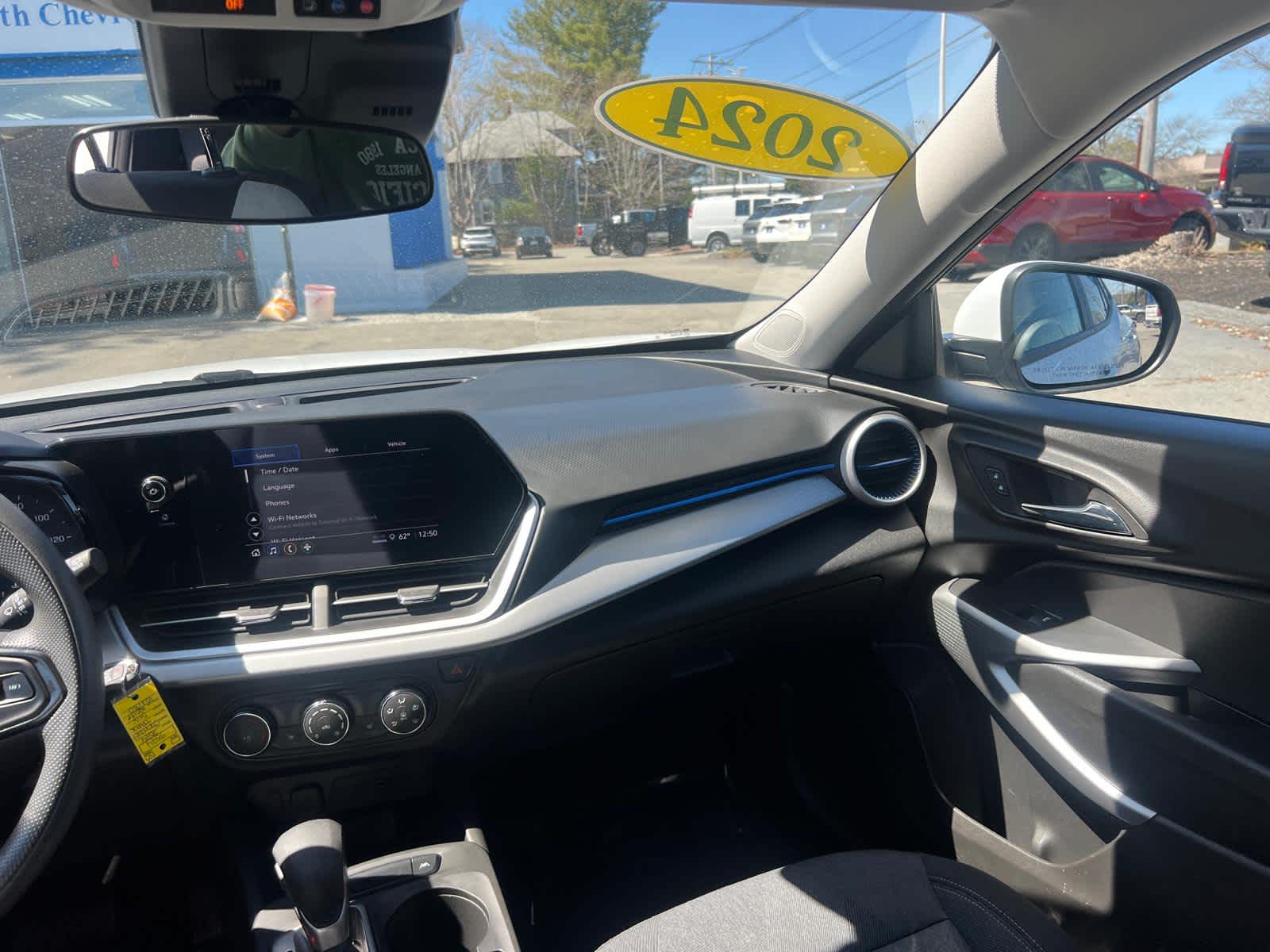 2024 Chevrolet Trax LS