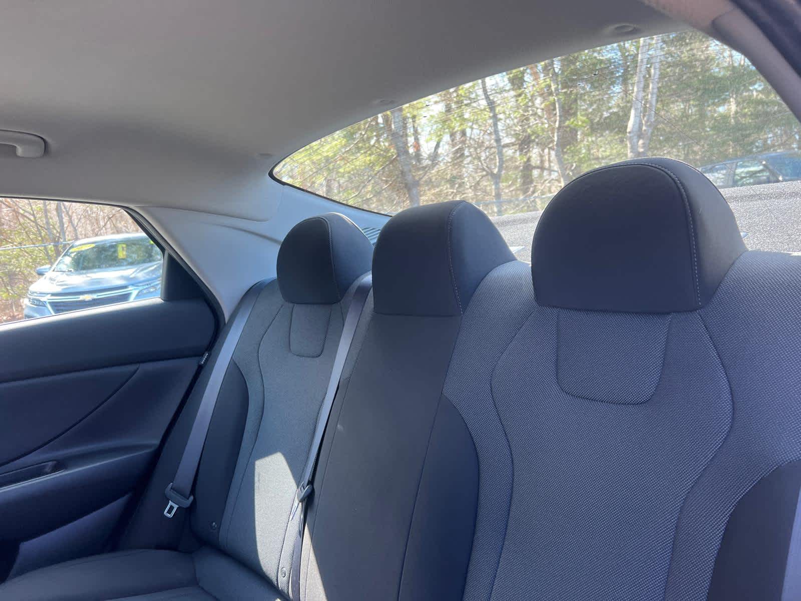 2025 Hyundai Elantra SE