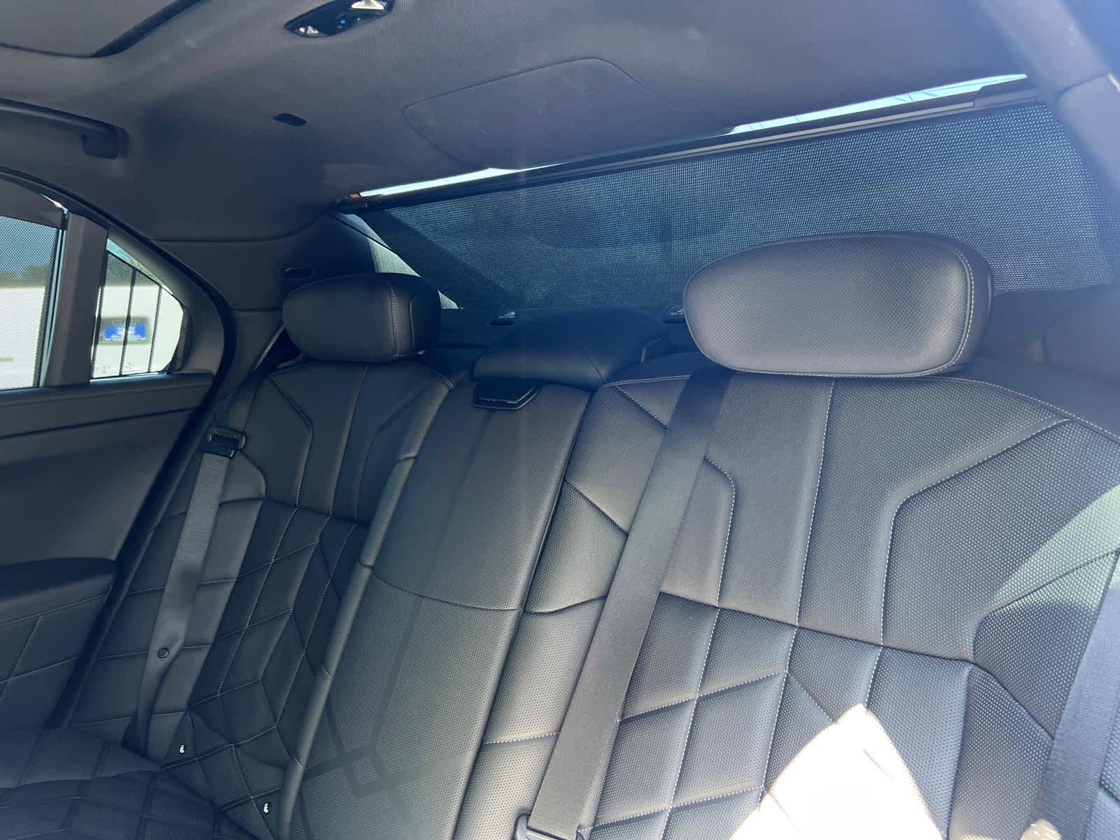 2023 BMW 760 i xDrive