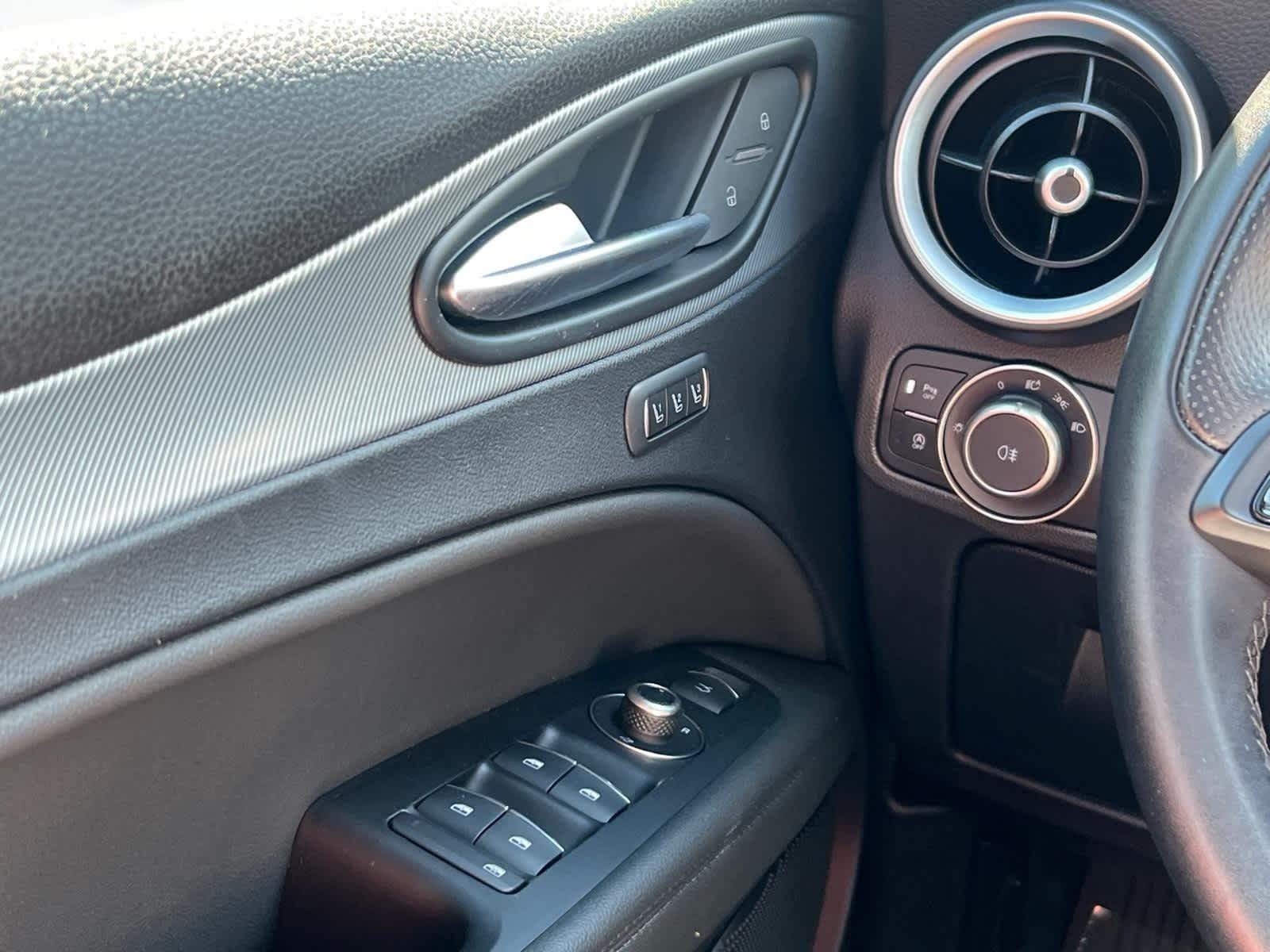 2024 Alfa Romeo Stelvio Veloce AWD