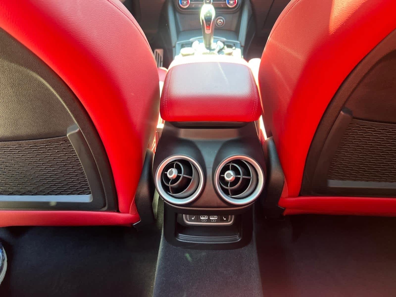 2024 Alfa Romeo Stelvio Veloce AWD