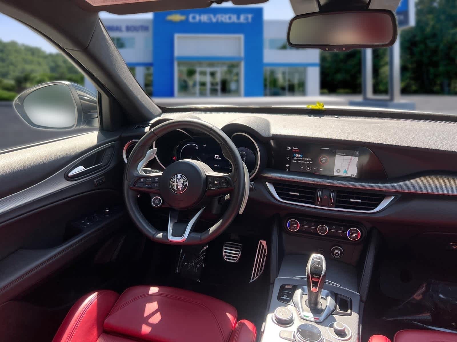 2024 Alfa Romeo Stelvio Veloce AWD